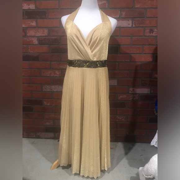 Size 12 gold Igigi lined halter dress - Picture 1 of 3